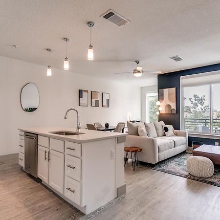 Stylish Riverview Condo On The Riverwalk #1441 Сан Антонио Екстериор снимка