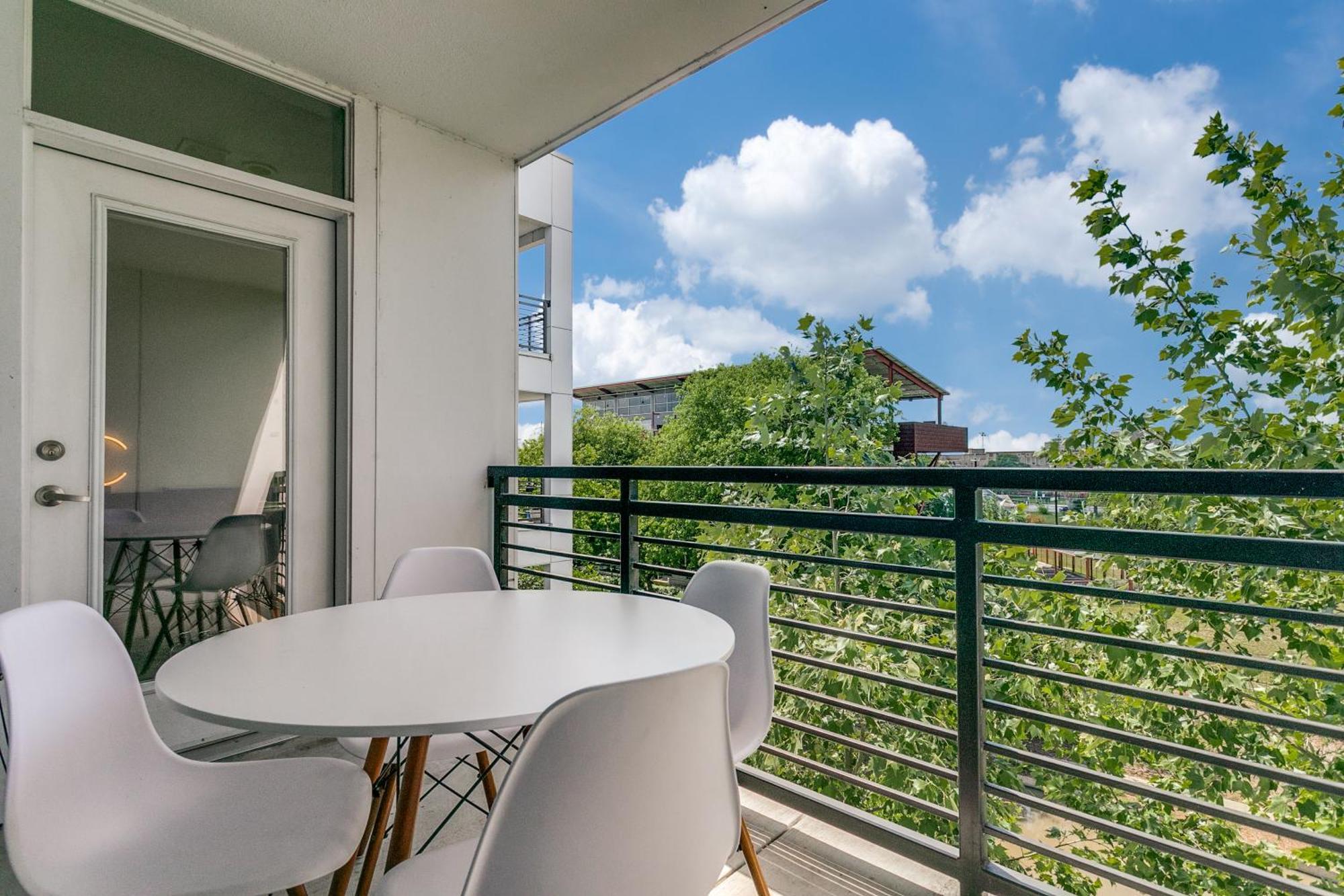 Stylish Riverview Condo On The Riverwalk #1441 Сан Антонио Екстериор снимка